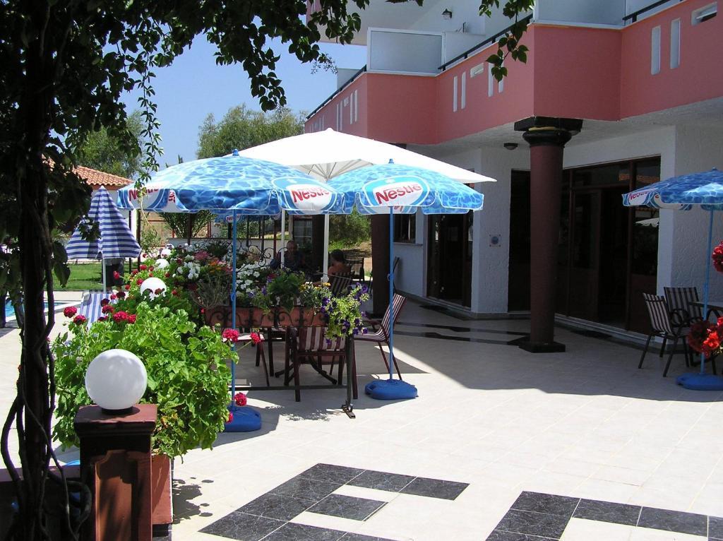 Апарт отель Knossos Panormos  Экстерьер фото